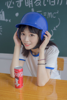 开叉开襟乳液飙升