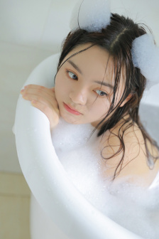 优衣库无删减全长11分24秒